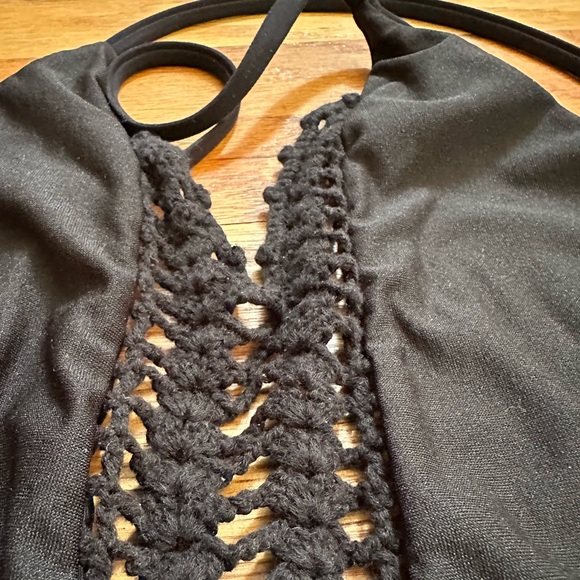 Billabong 🖤🌊Black Crochet One-Piece Swimsuit - Picture 10 of 11